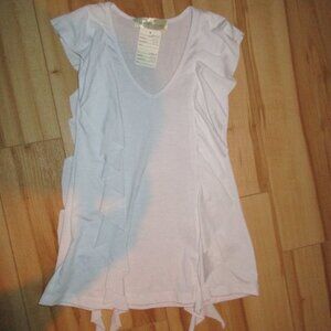 V-neck top with front and back ruffles